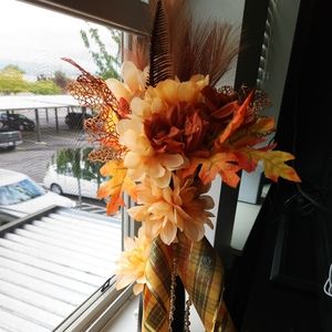 Fall decor vase with flowers